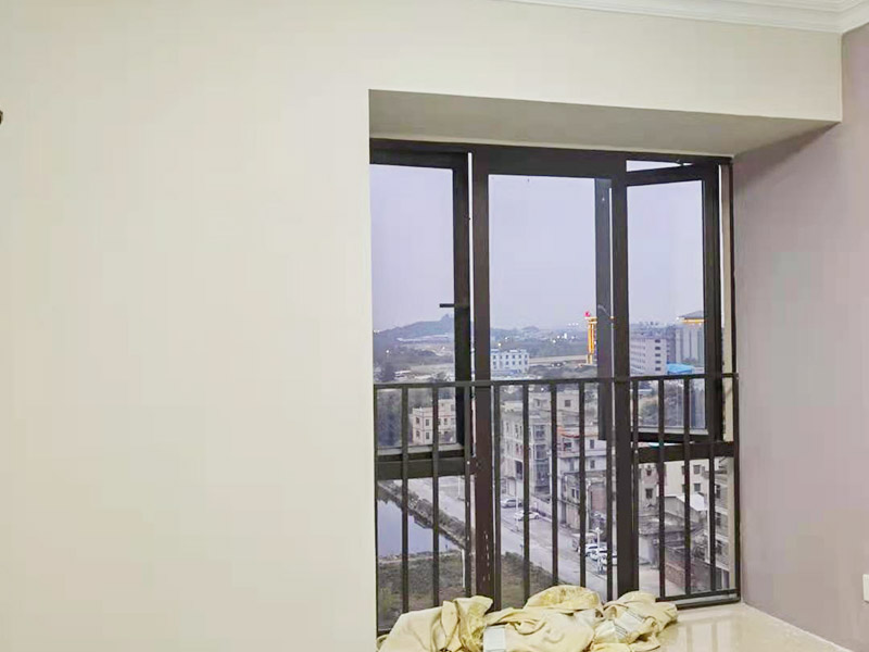 余姚市本地裝修公司怎么找客戶資源，主要方式有自己搭建網站平臺推廣、以及加盟有訂單的平臺合作接單，余姚市裝修公司怎么和裝修平臺合作，如何找到挑選合適的余姚市裝修平臺接單，先要了解余姚市裝修招商加盟政策，余姚市裝修工人找活平臺非常多，但是適合自己的則需要仔細了解。  余姚市裝修平臺接單非常多，傳統的齊家網、土巴兔、裝信通等，這些裝修平臺接單區域覆蓋了余姚市，面向的客戶群里主要是大型裝修公司，室內裝修設計、別墅裝修設計等，繳納保證金普遍是在10萬-30萬不等，像傳統的東易日盛、金螳螂·家、百安居、愛空間等裝修公司都入駐了這些接單平臺。  新興的余姚市裝修工人找活平臺，比如：久益一修、益修快裝等，覆蓋全國各地，余姚市裝修維修免費招商加盟，訂單類型包括余姚市室內裝修、余姚市房屋維修、余姚市防水補漏、余姚市墻面翻新、余姚市水電維修安裝、余姚市門窗維修安裝、余姚市家具家電維修安裝，房屋裝修維修一站式服務施工品牌，訂單類型多。  余姚市裝修招商加盟優先推薦找能夠保訂單量的平臺合作，好是平臺只招募一個加盟商，規避內部競爭，益于訂單成交！選擇訂單類型多的平臺，套餐類裝修平臺很多，通常業務量小 ，競爭大，平臺收費貴等，推薦選擇服務費根據訂單量的多少按月算，保證金在5萬遠以上的，這樣有益于減少加盟商的經營風險。
