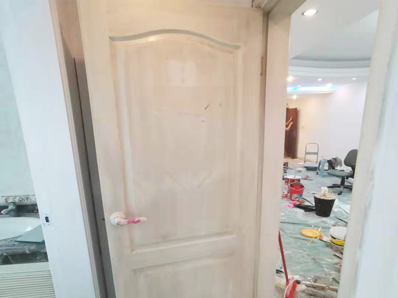 家具木門被踢壞了，若要自己動(dòng)手進(jìn)行家具木門維修要用到哪些工具