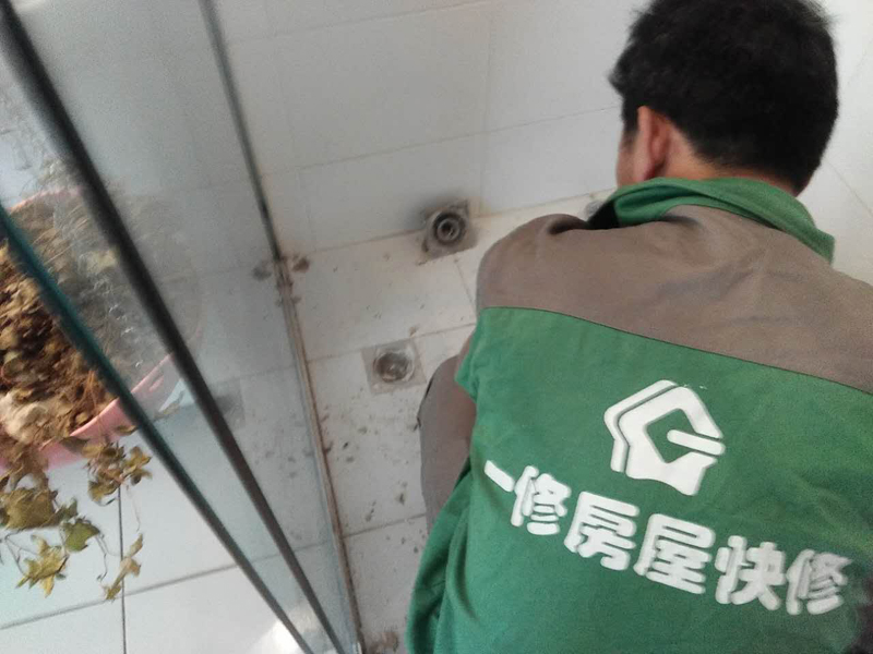 衛生間下水道反味怎么辦？廁所返臭怎么